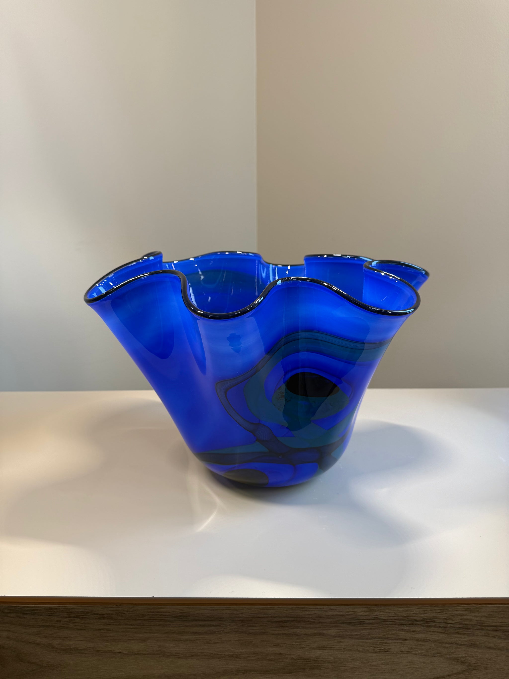 Nemtoi Glass Art Sculptural Vase 560140