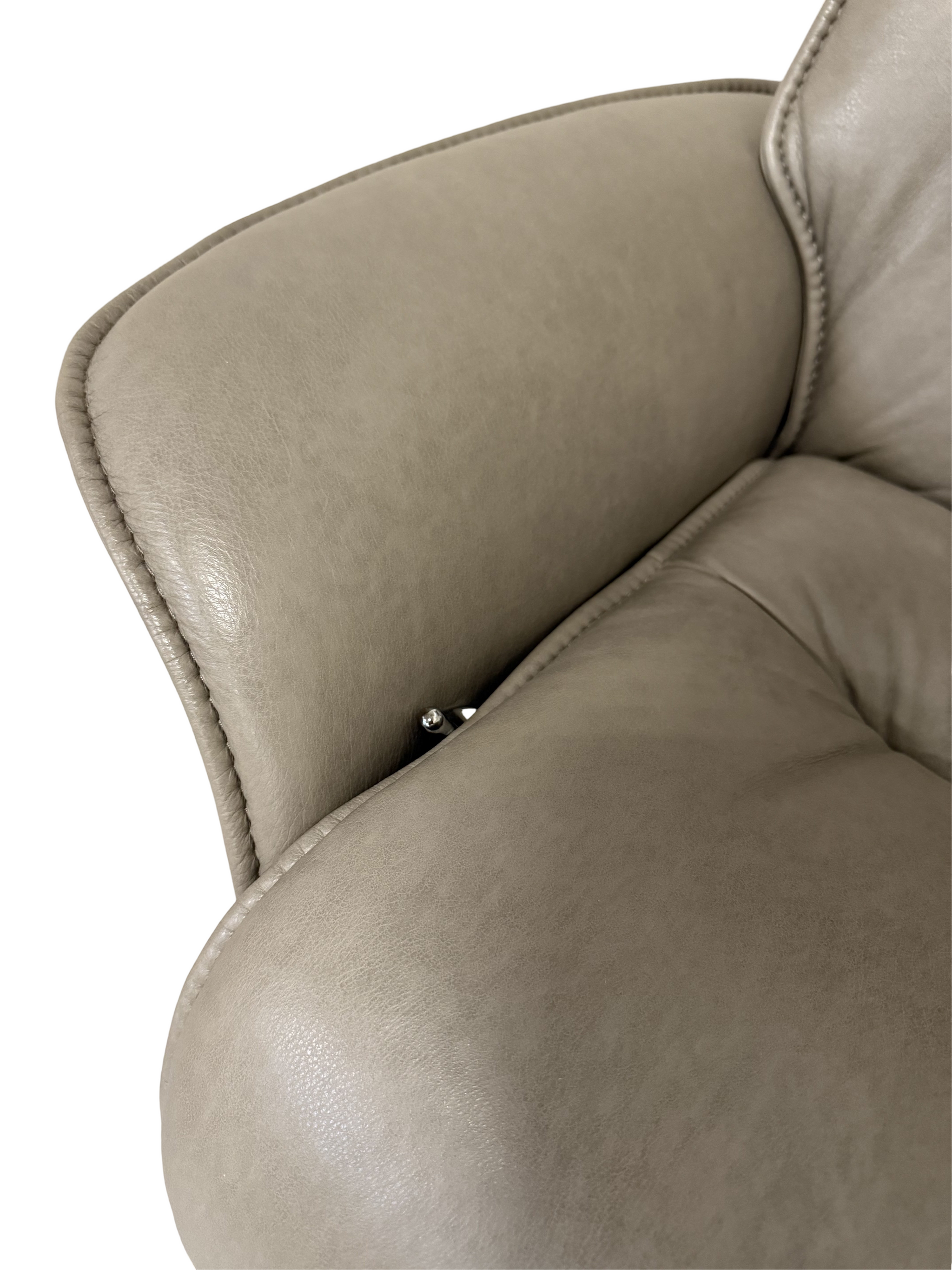 IMG 5400 Recliner with Ottoman | International Design Center