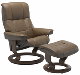 Ekornes Stressless Mayfair Medium Classic Valero Leather Recliner with Ottoman