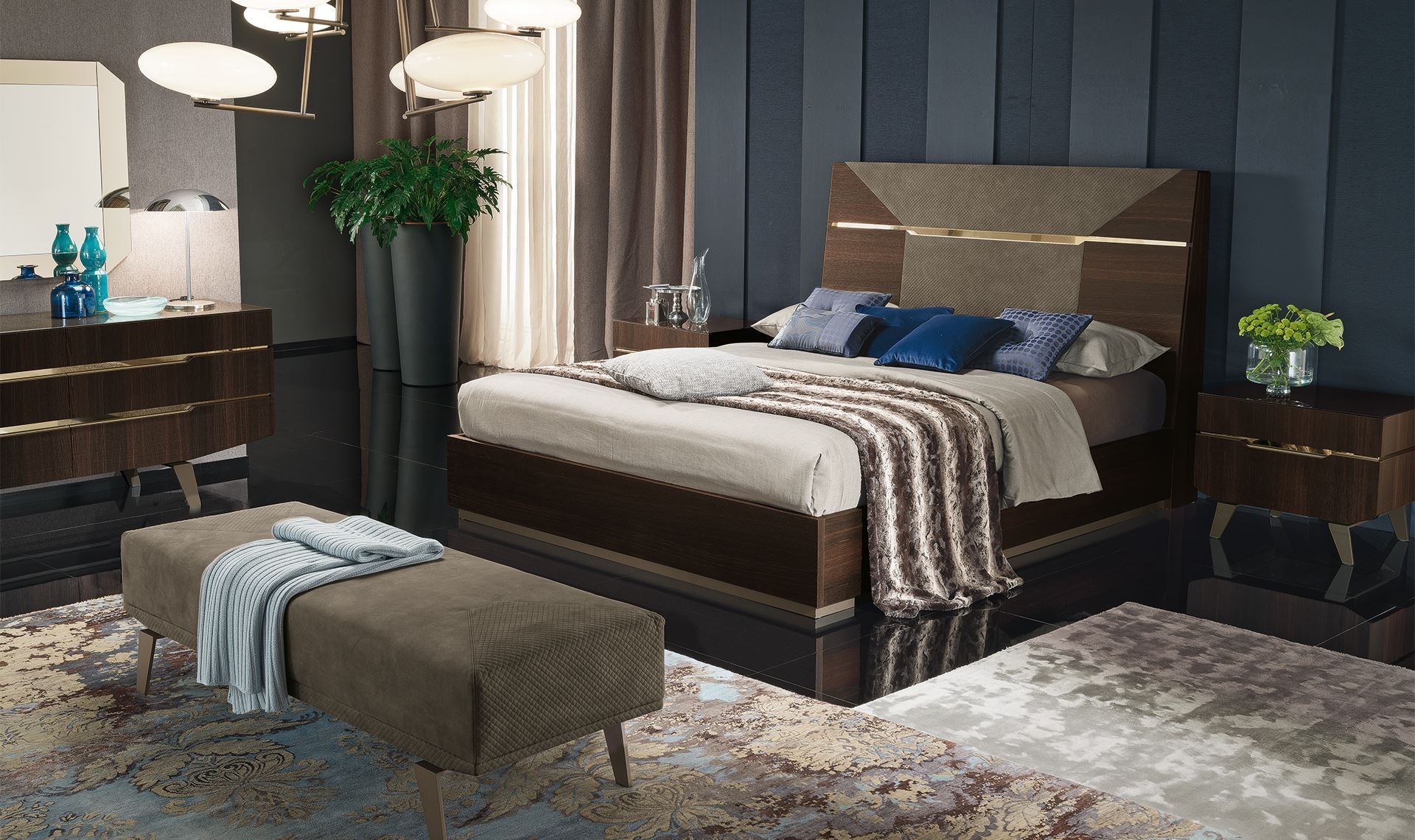ALF Italia Accademia Queen Bed | International Design Center