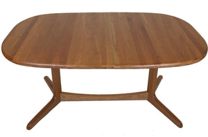 Sun Cabinet BL27 Dining Table with Rounded Edges in Teak